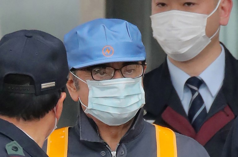 ON BAIL. Former Nissan chairman Carlos Ghosn leaves the Tokyo Detention House following his release on bail in Tokyo on March 6, 2019. Photo by Jiji Press/AFP 