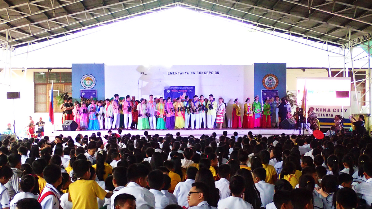 SCHOOL VISITS. The festival participants also visited different schools to share their culture. This is in Marikina High School. 