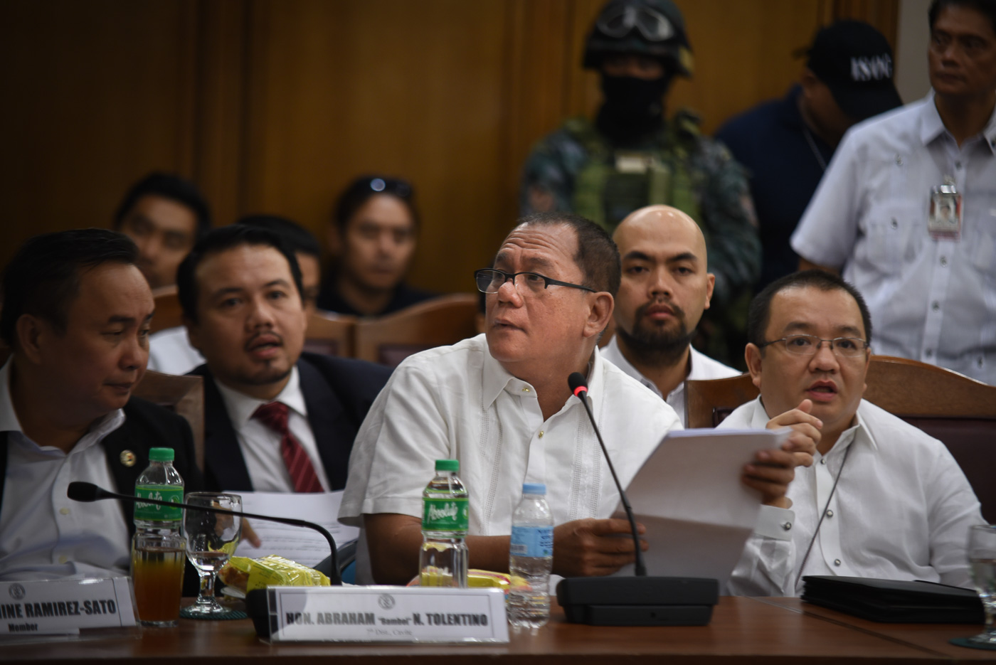 CREDIBLE, STRONG? NBI agent Jovencio Ablen Jr testify before the House Committe on Justice on September 20, 2016. Photo by LeAnne Jazul/Rappler 