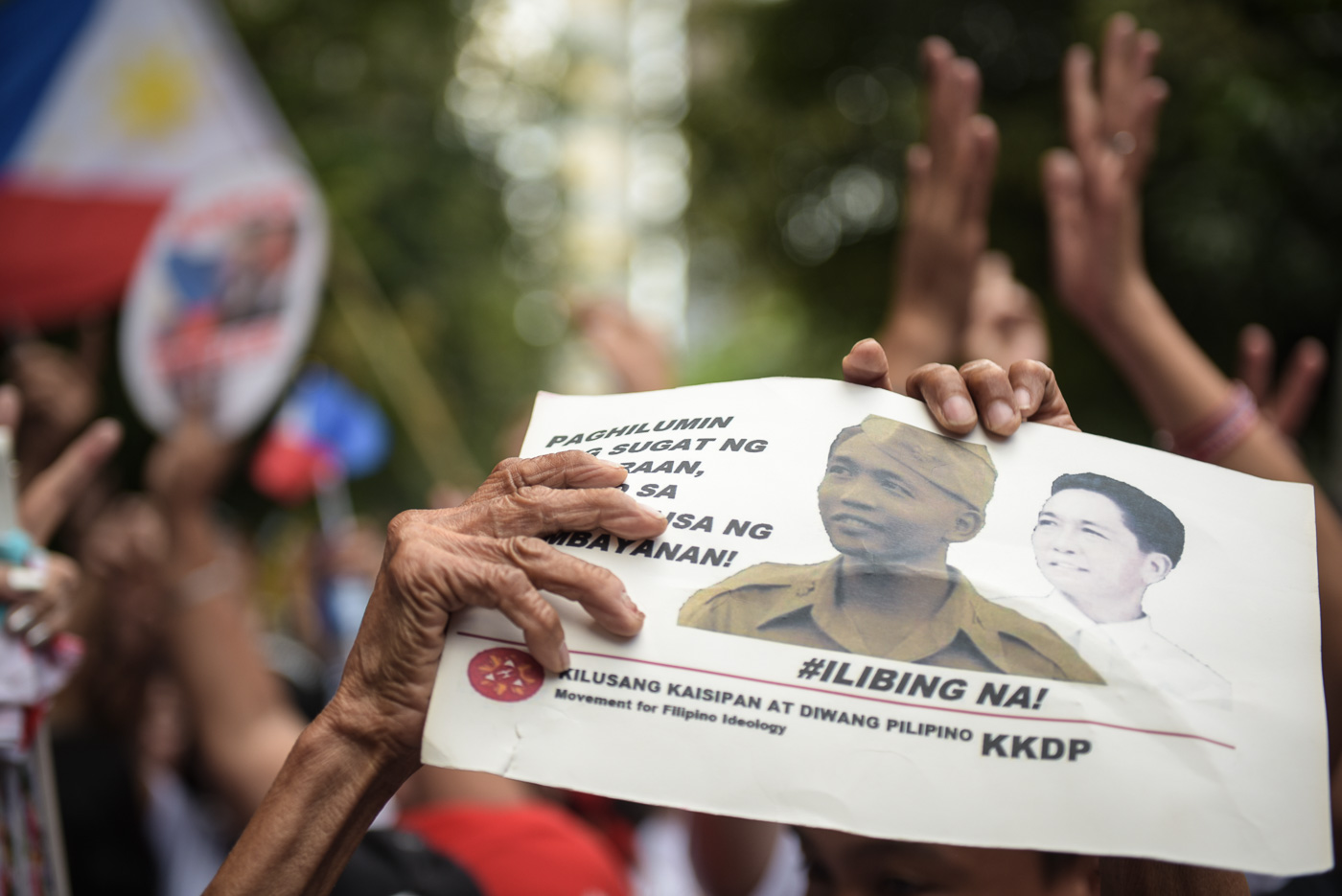 IN FAVOR. The Supreme Court on November 8 rules 9-5 in favor of the burial of the late dictator Ferdinand Marcos at the Libingan ng mga Bayani. Photo by LeAnne Jazul/Rappler 