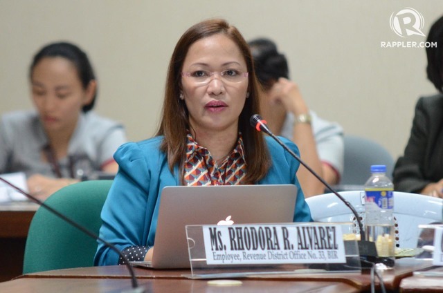 WHISTLEBLOWER. Former BIR employee Rhodora Alvarez gives a detailed narration of alleged corruption in the procurement of military assets. Photo by Alecs Ongcal/Rappler 