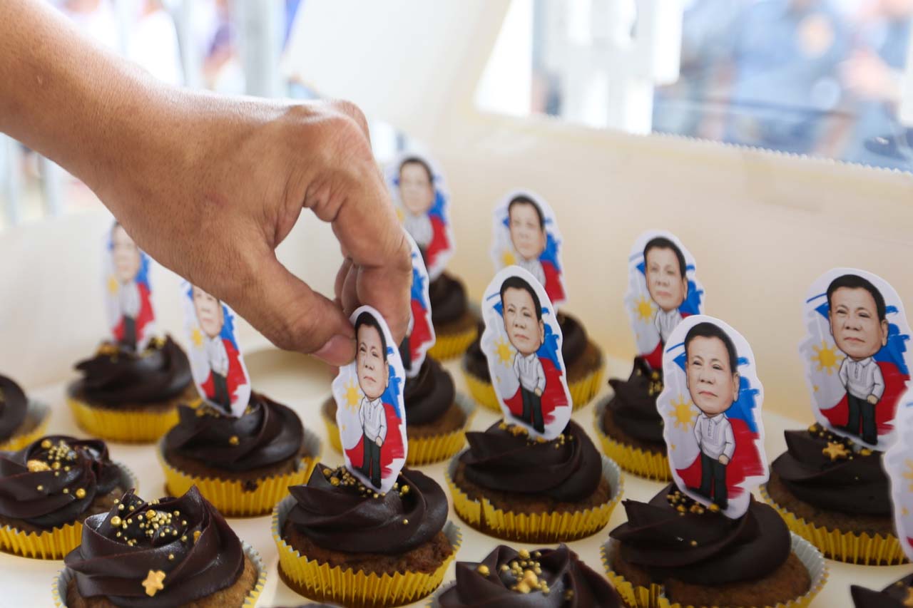 DUTERTE BDAY CUPCAKES. Duterte toppers are used on chocolate cupcakes as a post-birthday greeting to the Philippine leader who visited Socorro town, Oriental Mindoro, on March 29, 2017, a day after his birthday. Photo by Toto Lozano/Presidential Photo 