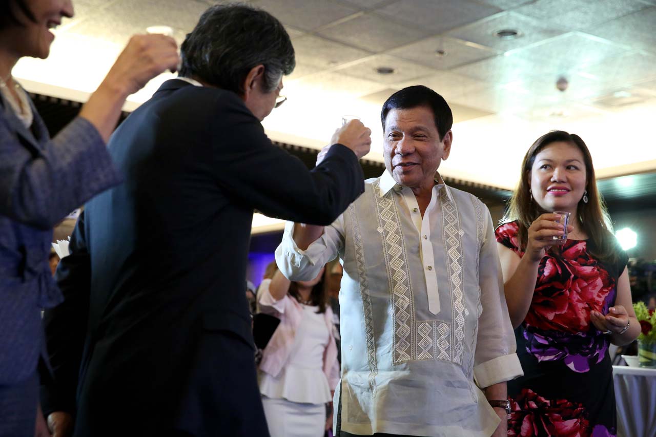 SOCIALS. President Rodrigo Duterte is joined by his common-law wife, Honeylet Avanceña, at an event in Davao City on December 1, 2016. File photo by Karl Norman Alonzo/Presidential Photo 