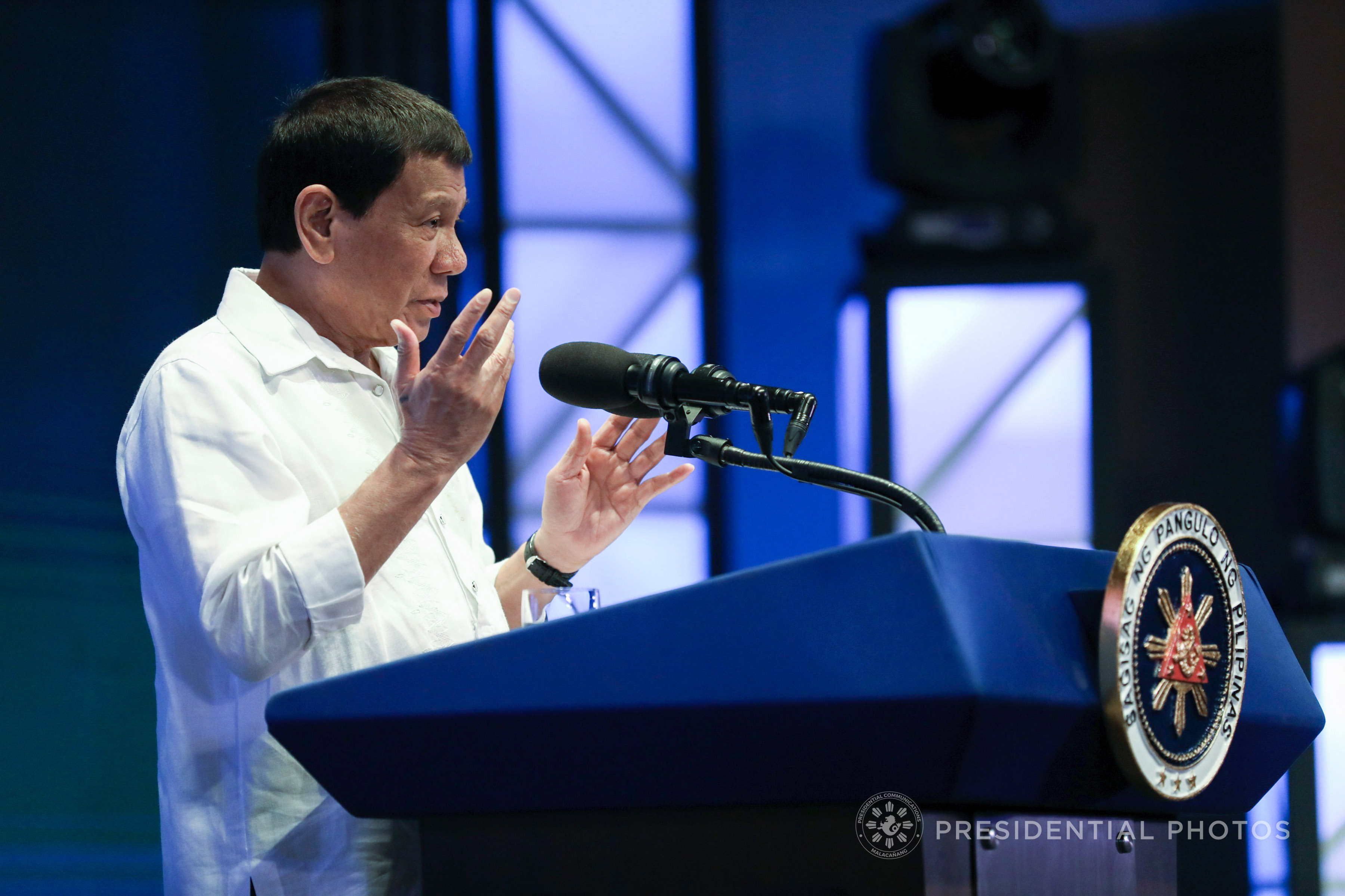 'NOT FROM ME.' President Rodrigo Duterte says the proposal to have emergency powers to address the traffic problem did not come from him. Malacañang file photo 