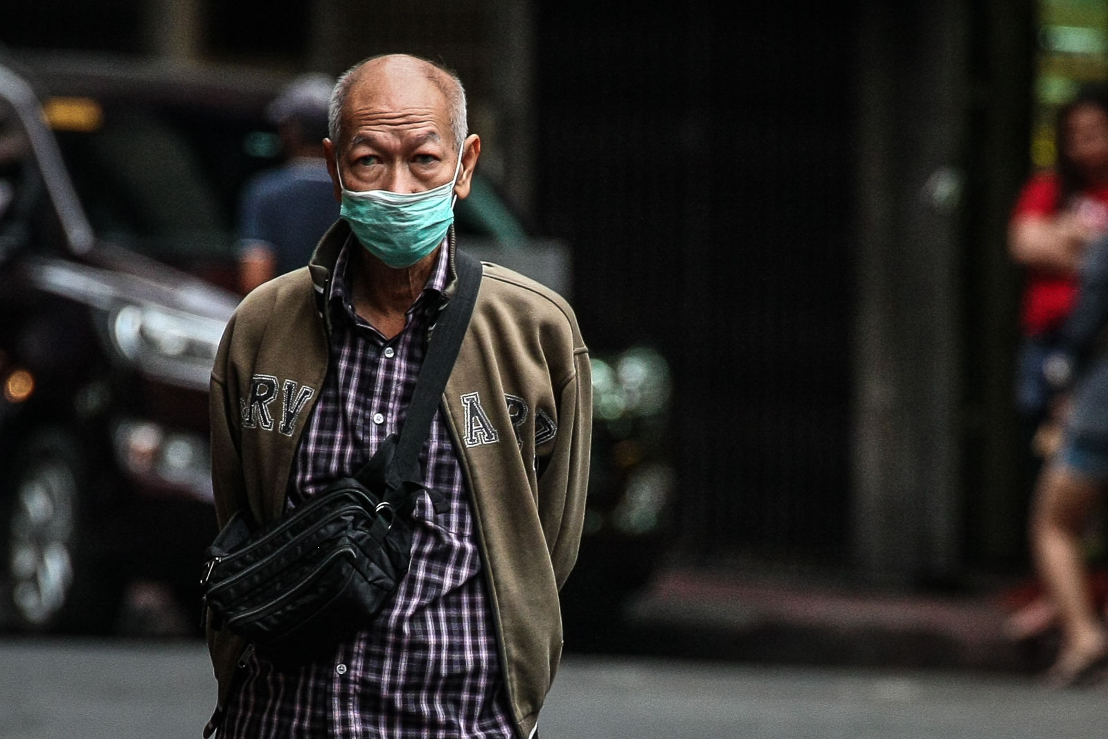 PROTECTION. Face masks become ubiquitous due to quarantine measures imposed to combat COVID-19. Photo by Jire Carreon/Rappler 
