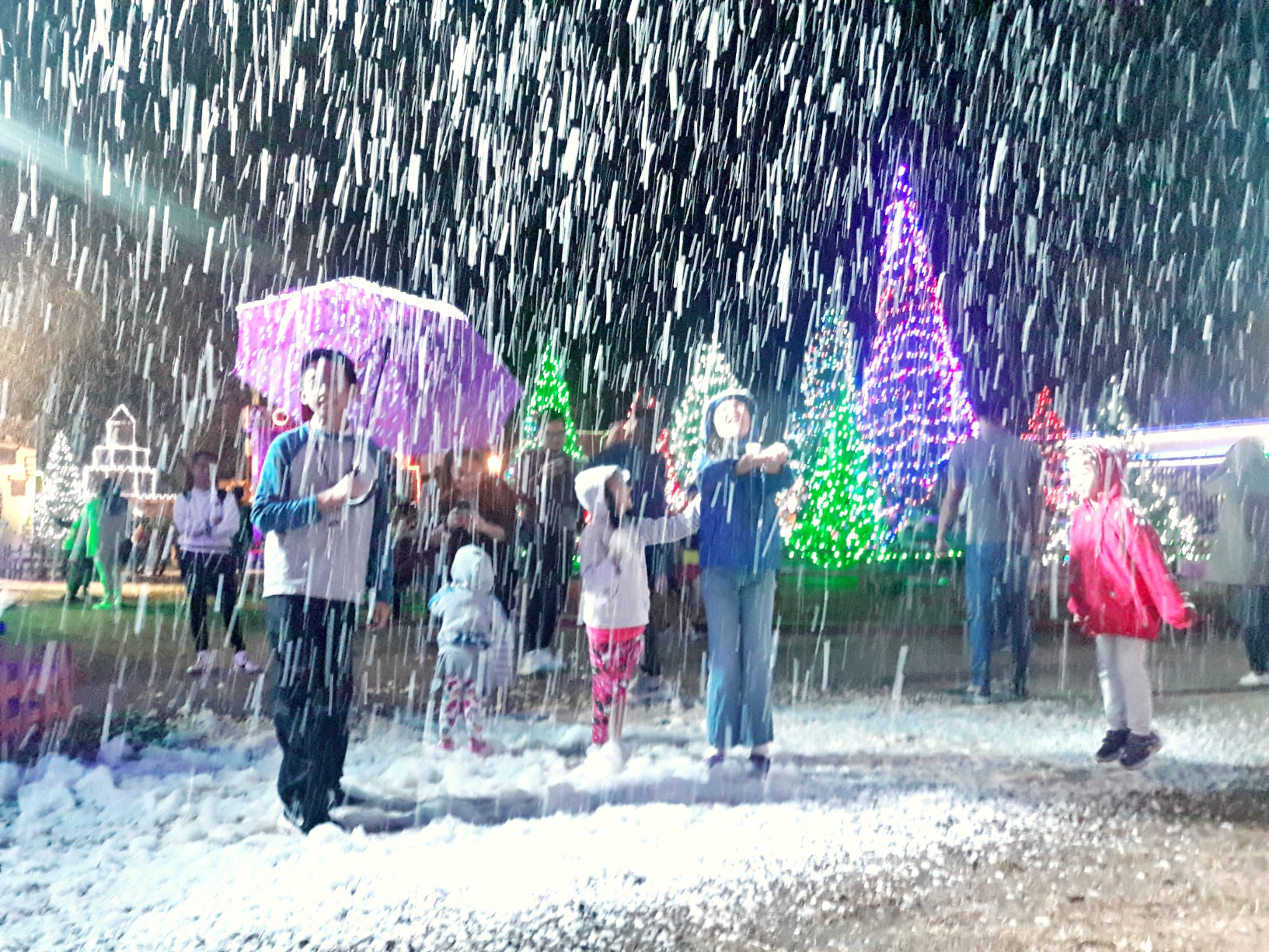 Christmas Village Baguio 2022 Look: Beautiful, Glowing Christmas Village In Baguio City