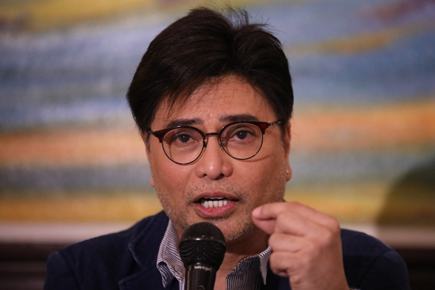 RESIGNATION. Overseas Workers Welfare Administration Deputy Administrator Arnell Ignacio announces his resignation from the government agency in a press conference in Quezon City on February 27, 2019. Photo by Darren Langit/Rappler 