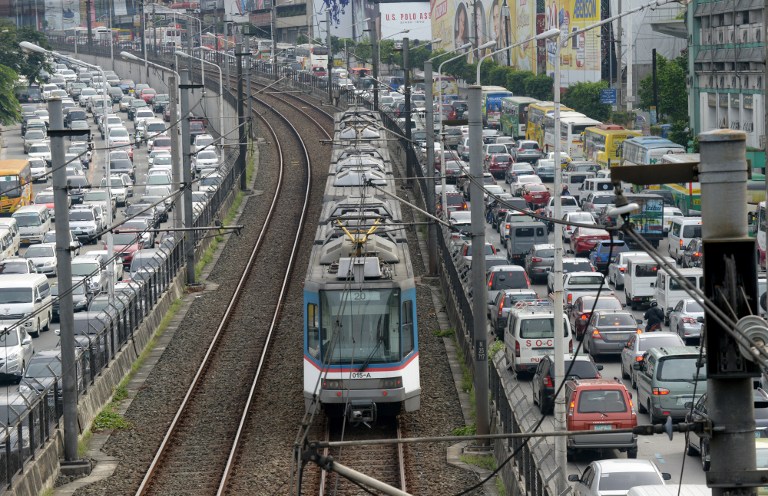 NO OPERATIONS. The Metro Rail Transit Line 3 will be closed during Holy Week. AFP File photo 