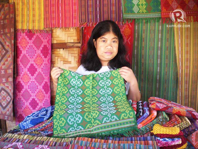 LABOR OF LOVE. Weaving one meter of these designs take at least one week for Zamboanga’s Yakan weavers. Photo by Rhea Claire Madarang 