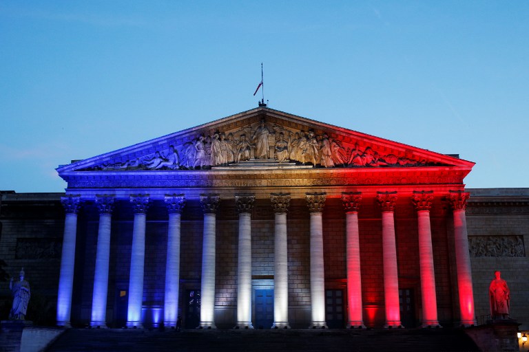 france-national-assembly-votes-to-extend-state-of-emergency