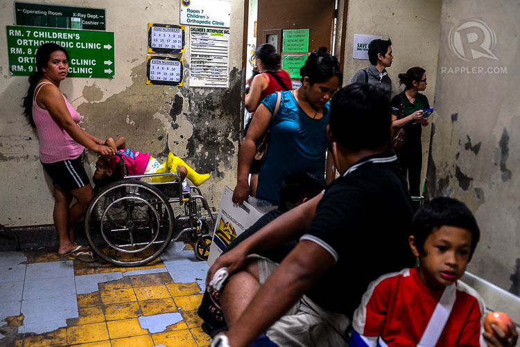 LONG CUE. Around 400-500 patients fill the corridors of the POC daily. All photos by Jansen Romero/Rappler 