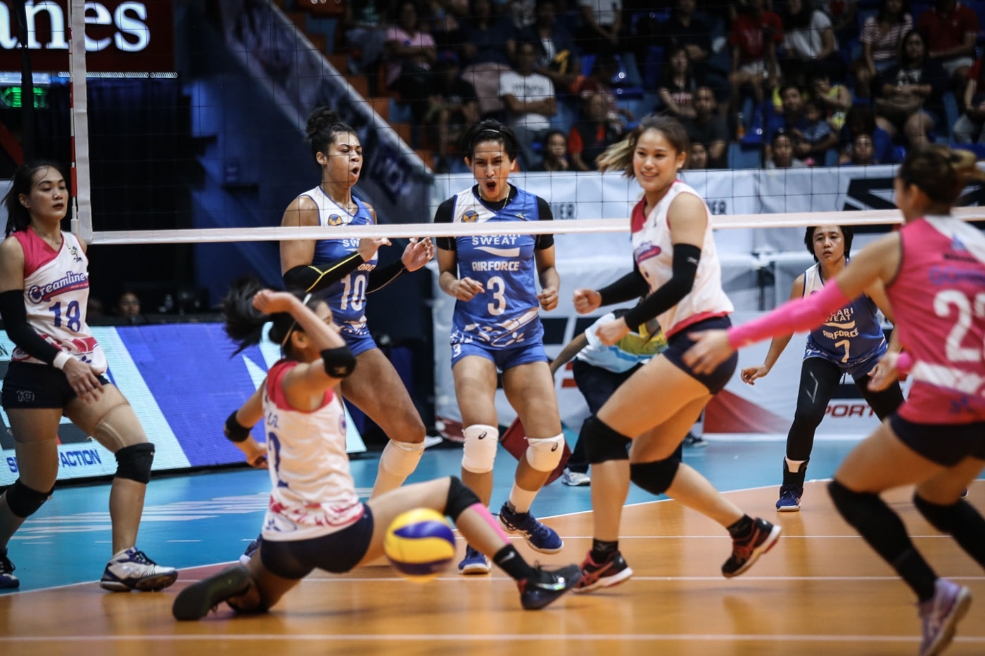ON THE BRINK. Pocari-Air Force is a win away from returning the finals following its sweep of Creamline. Photo by Josh Albelda/Rappler 