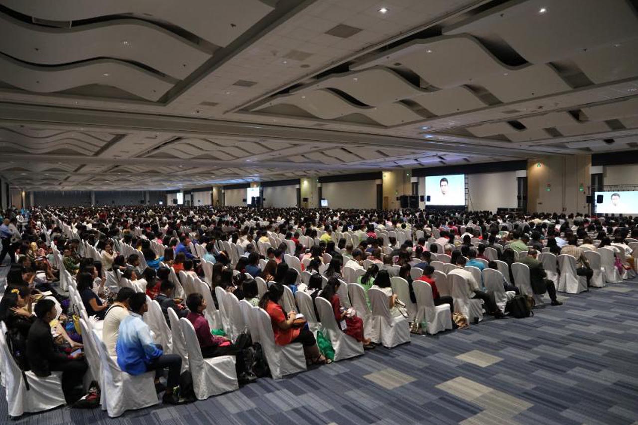 Delegates from 67 countries attend Jehovah’s Witnesses event