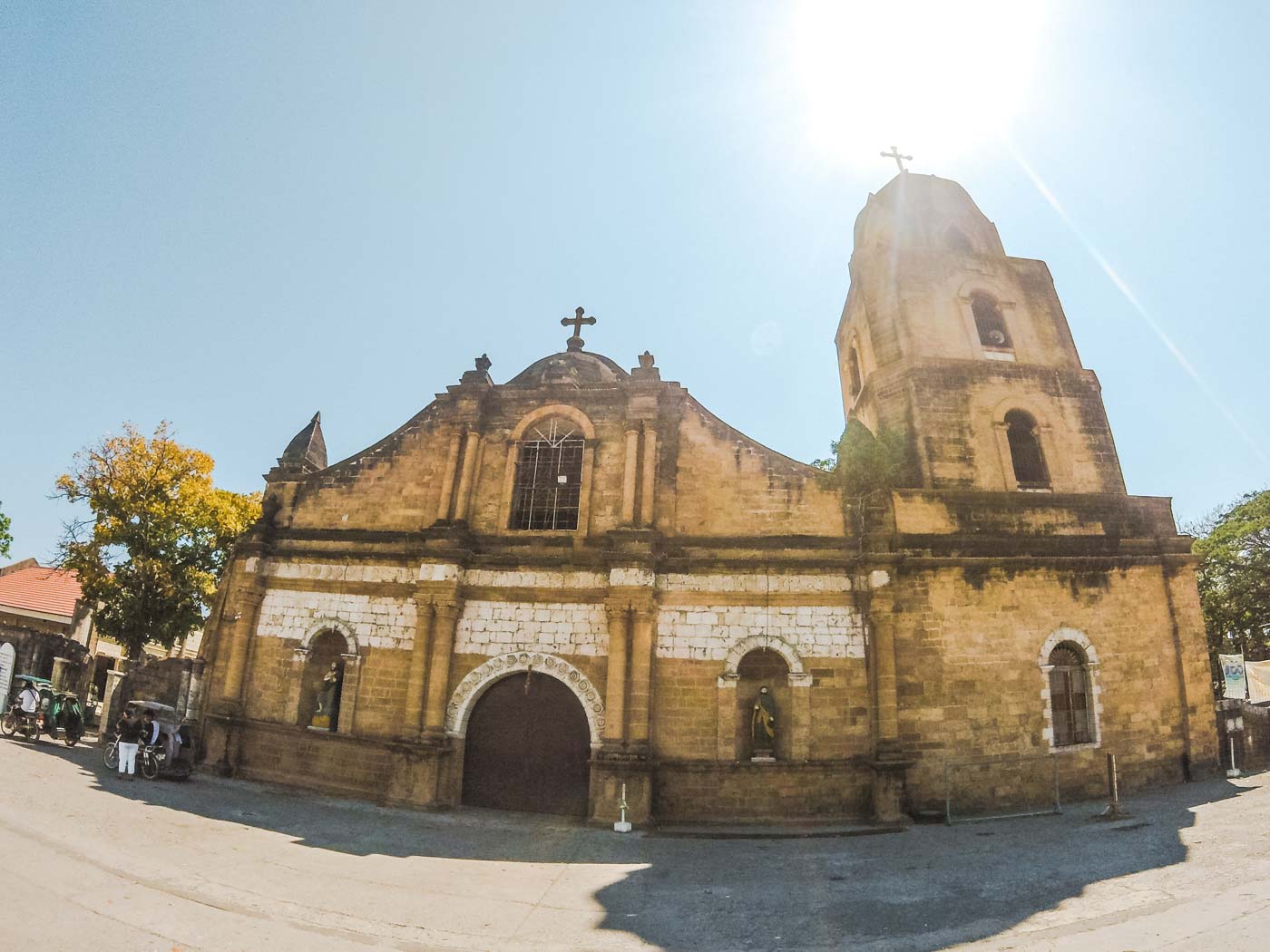 7-iloilo-churches-you-can-go-to-for-visita-iglesia