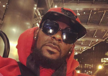 R Kelly Hits Back And Reveals Abuse In 19 Minute Song