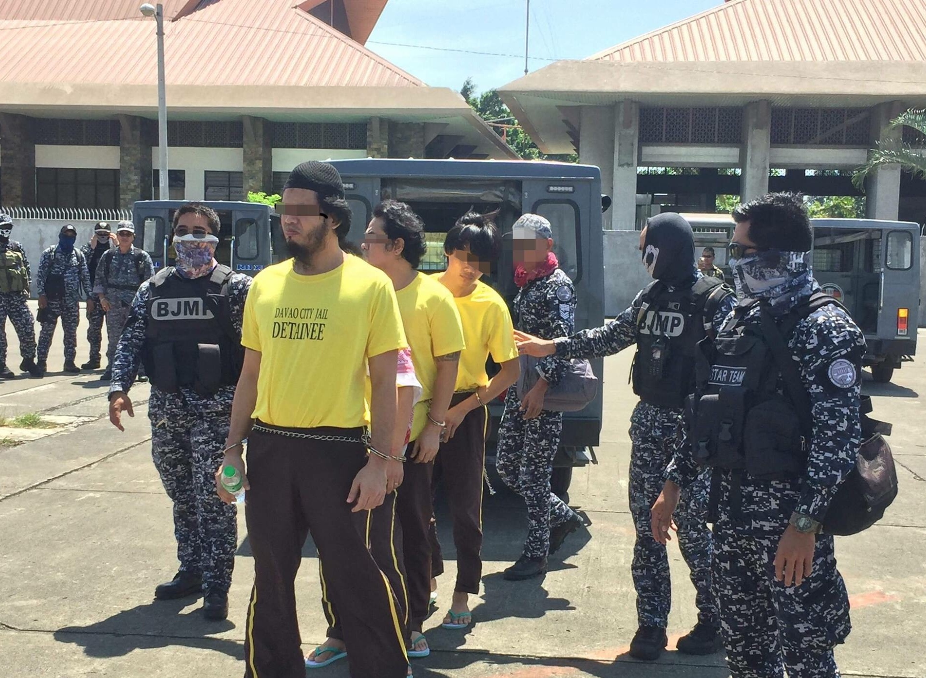 TRANSFERRED. 'High-risk' inmates are moved from the Davao City Jail to Camp Bagong Diwa in Taguig City on February 11, 2018. Photo courtesy of BJMP Davao 
