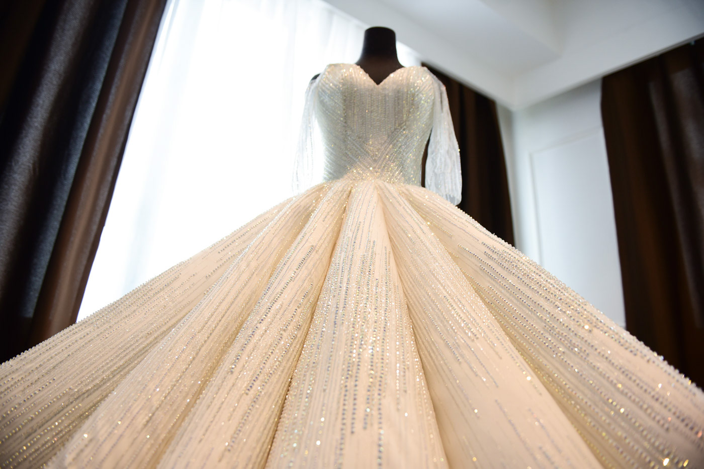 michael leyva gown price