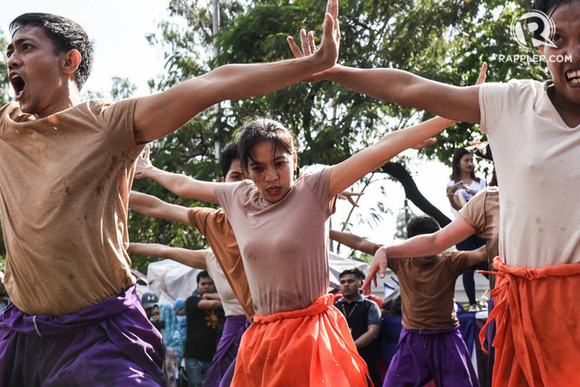 Artists perform at Liwasang Bonifacio in Manila to commemorate International Women's Day. Photo by Alecs Ongcal/Rappler 