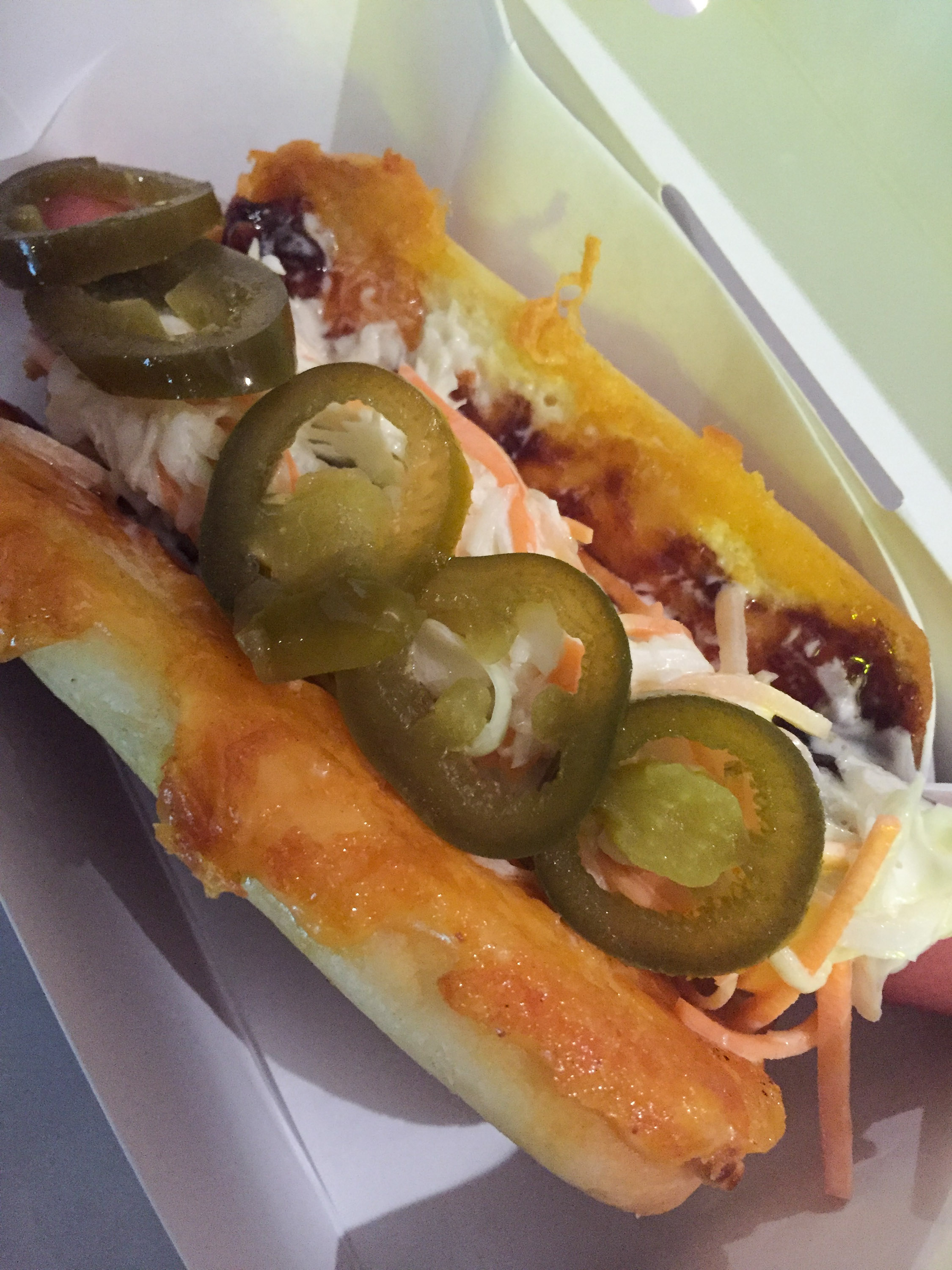 Iconic Pink's Hot Dogs from Hollywood opens in Manila A look at the food