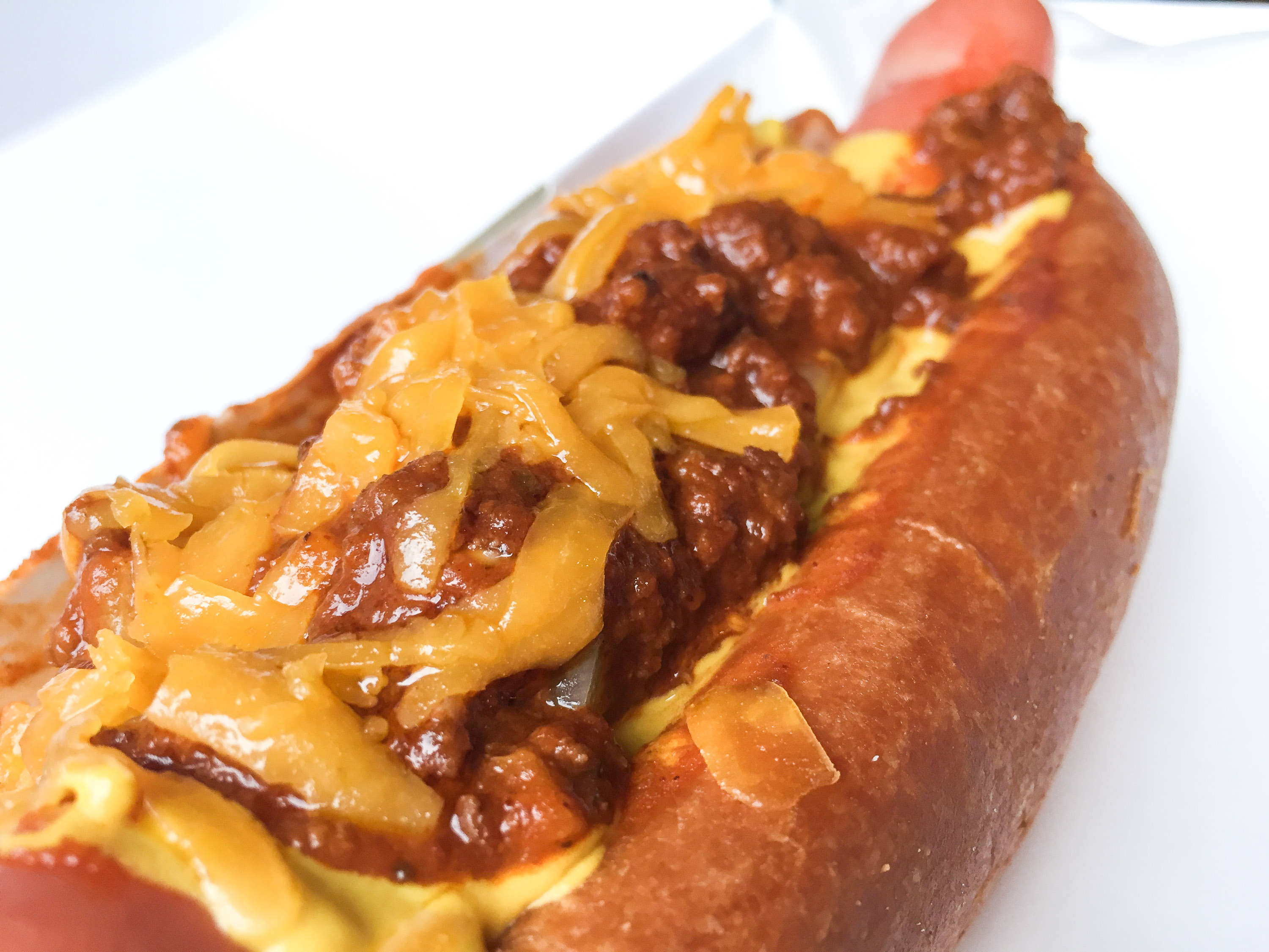 Iconic Pink's Hot Dogs from Hollywood opens in Manila: A look at the food