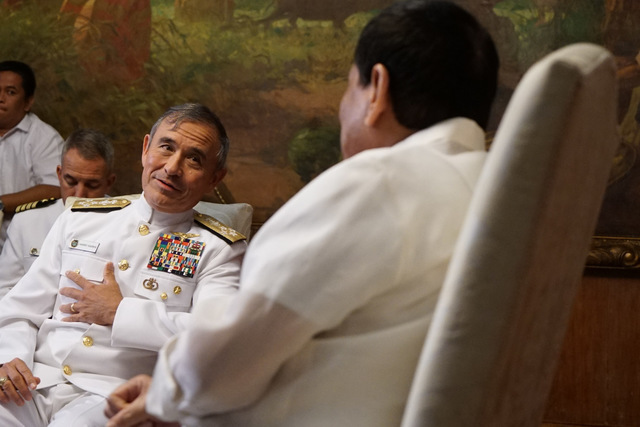 PACOM CHIEF. President Rodrigo Duterte meets with Admiral Harry Harris Jr, commander of the US Pacific Command, who paid a courtesy call on the President in Malacañang on August 23, 2017. Malacañang photo 