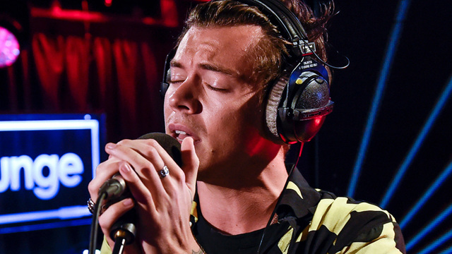 WATCH: Harry Styles covers another Fleetwood classic