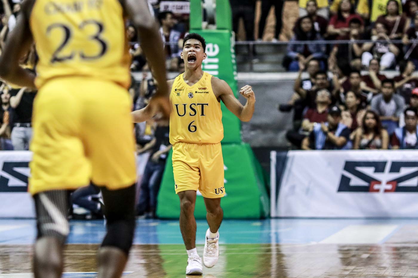 IN PHOTOS: UST Vs UP – UAAP Season 82, Semifinals