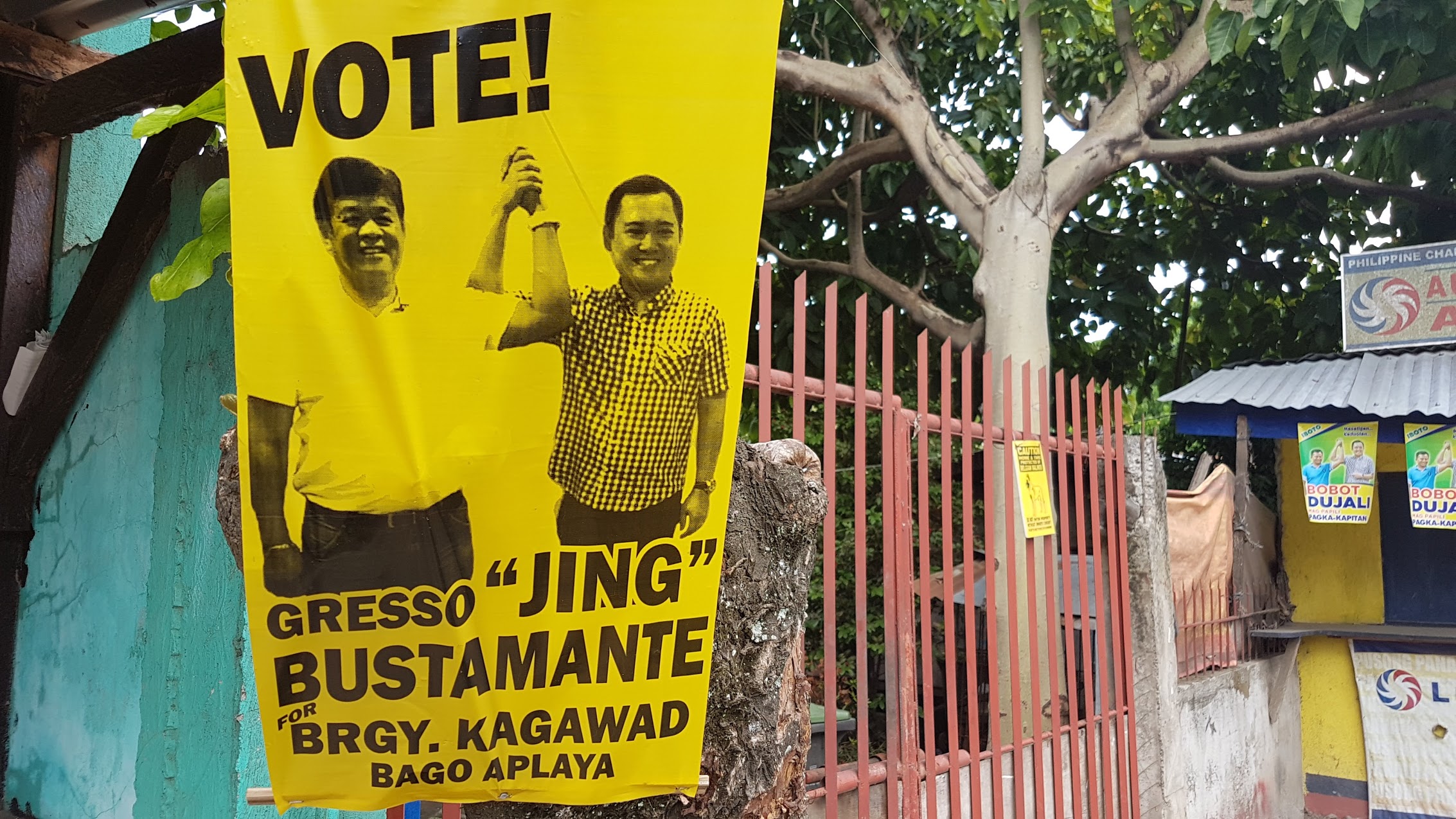 Davao City Barangay Poll Candidates Openly Associate With Politicians