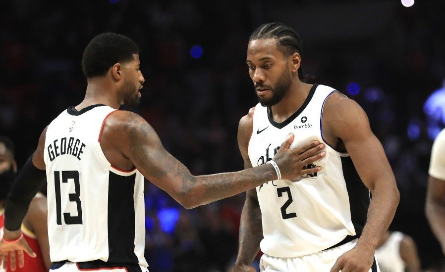 Kawhi, Pg Power Clippers In Romp Over Mavericks