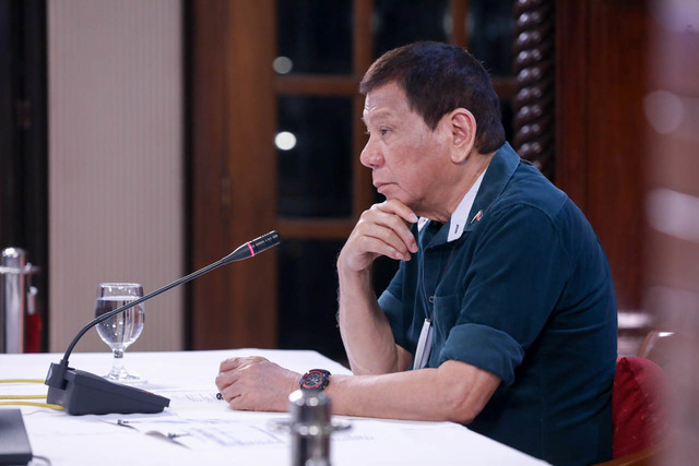 SORRY. President Rodrigo Duterte offers updates on the government's efforts to tackle coronavirus disease on May 4, 2020. Photo from Malacañang 