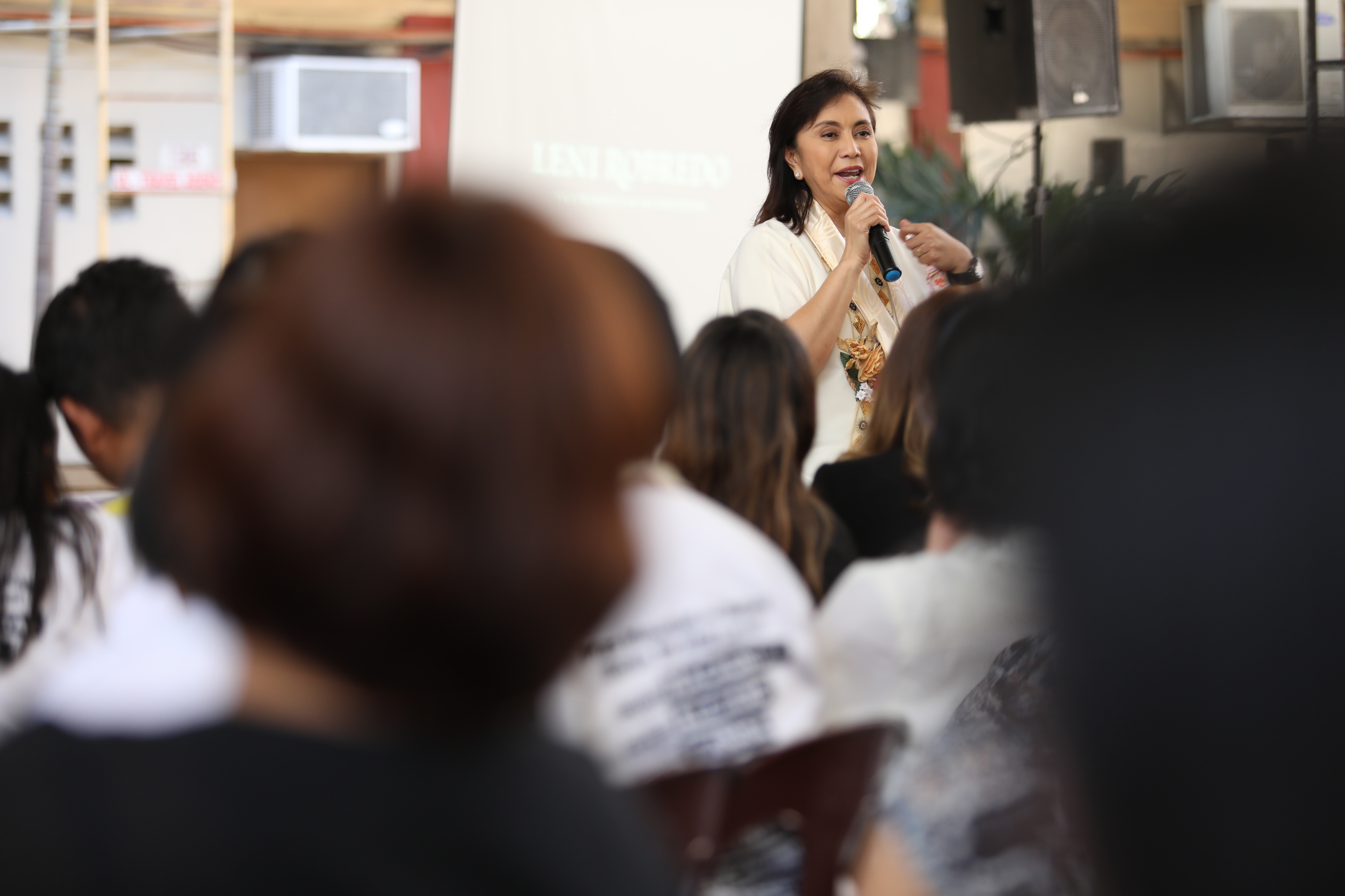 robredo-wants-social-media-regulated-to-stop-disinformation