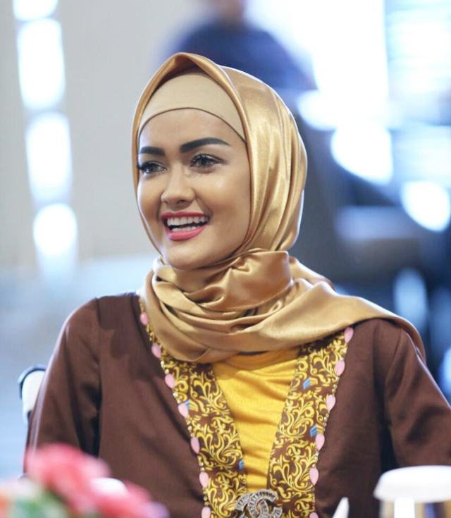 Perjalanan Julia Perez melawan kanker mulut rahim