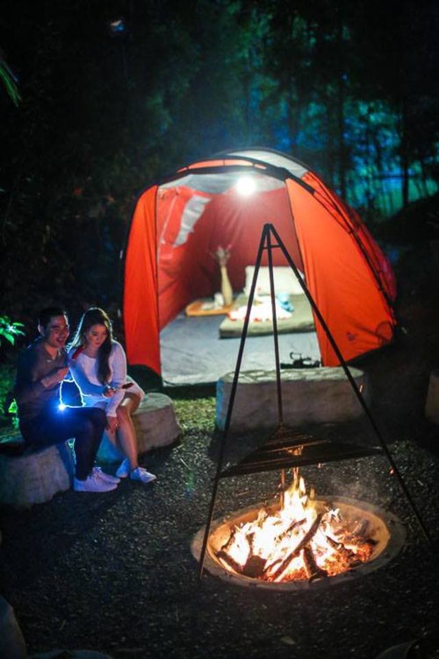 GLAMPINGDATE. Camp in comfort with your date and the stars for company at Nurture Wellness Village in Tagaytay. Photo by Bryan Venancio 