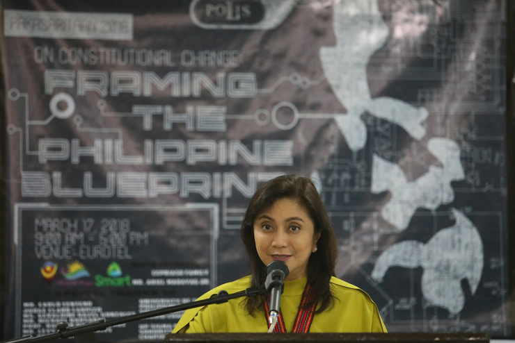 Vice President Leni Robredo shared her views on federalism to political science students at the Pakasaritaan 2018 Conference held in Baguio City on Saturday, March 17, 2018. The conference was organized in line with the country's proposed shift to a federal government and efforts being undertaken on the matter. (Photo by OVP)
 