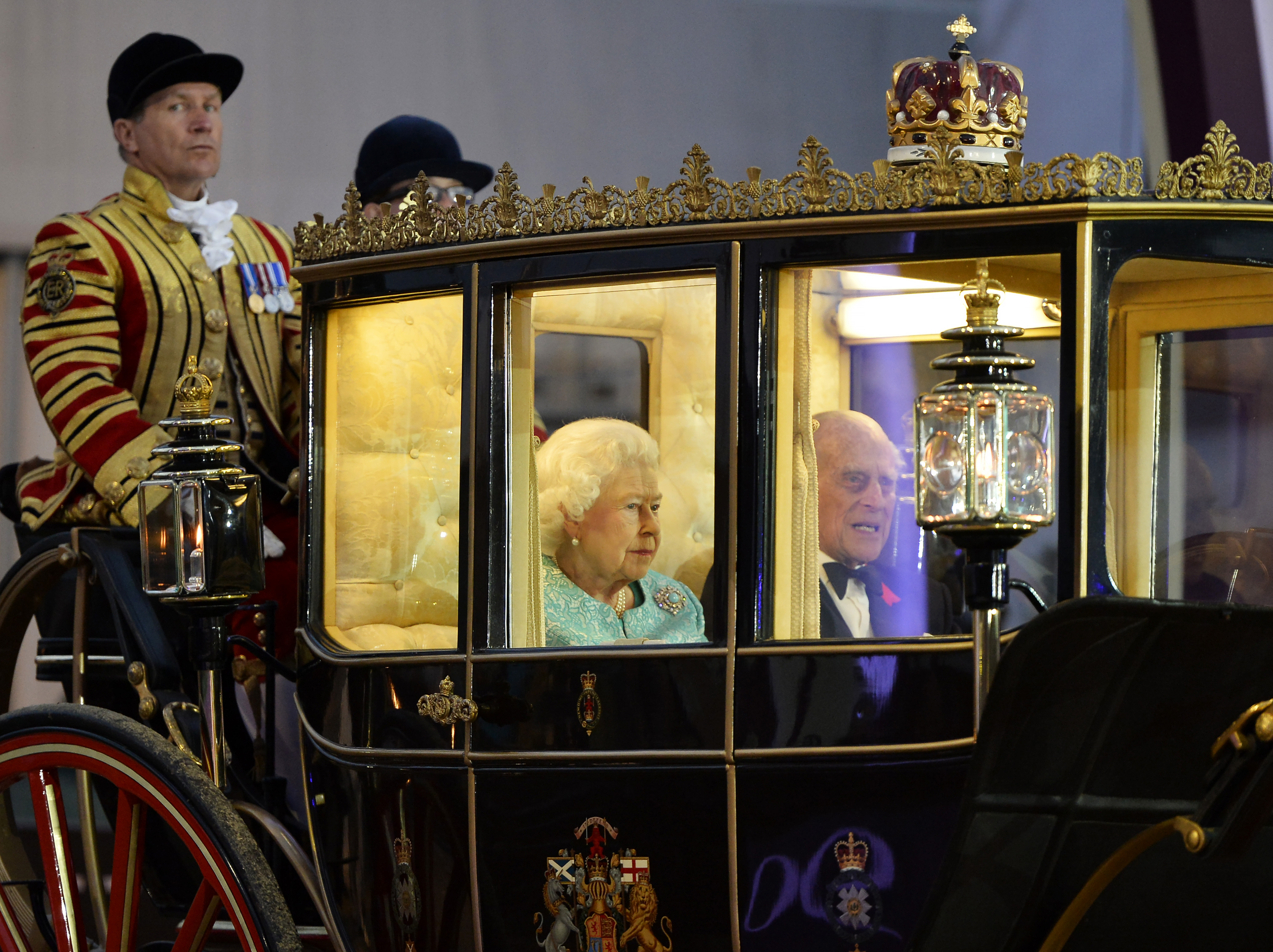 queen travel to windsor