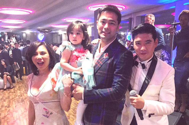 DINNER PARTY. Vicki Belo and Hayden Kho gather friends and family for an intimate dinner cruise in Paris, a day before their wedding. Screengrab from Instagram/@officialtimyap  