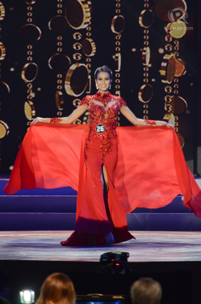 BEST IN LONG GOWN. Jennifer Hammond in Nat Manilag's creation. File photo by Alecs Ongcal/Rappler 