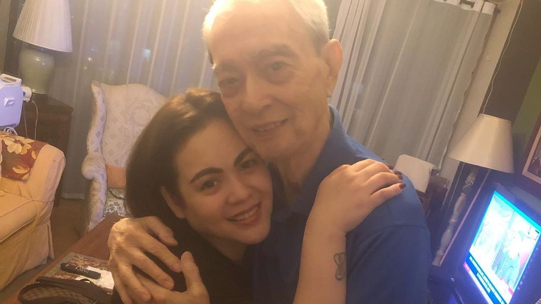 Claudine posts a goodbye to her father Miguel Alvir Barretto on Instagram. 