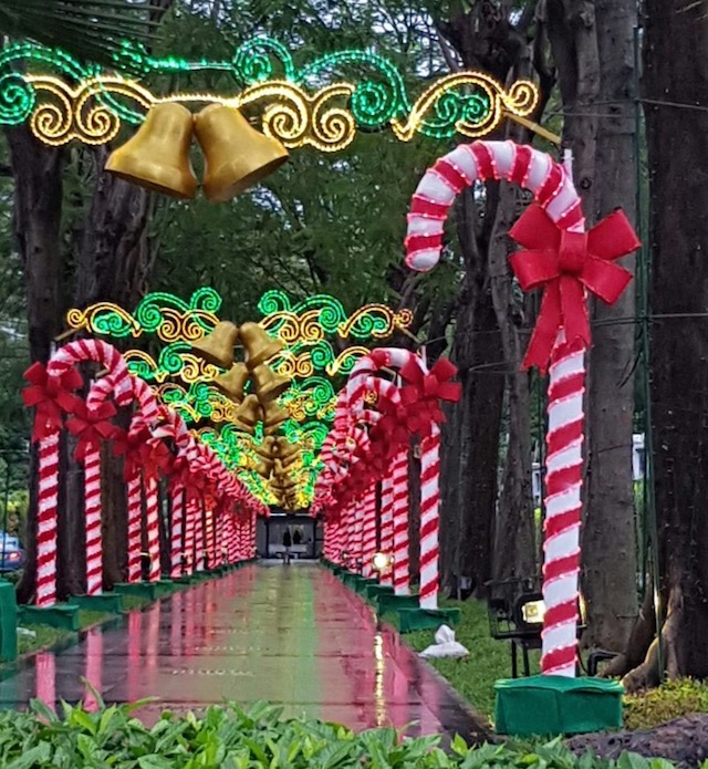 Kemeriahan dekorasi Natal di penjuru Ibukota