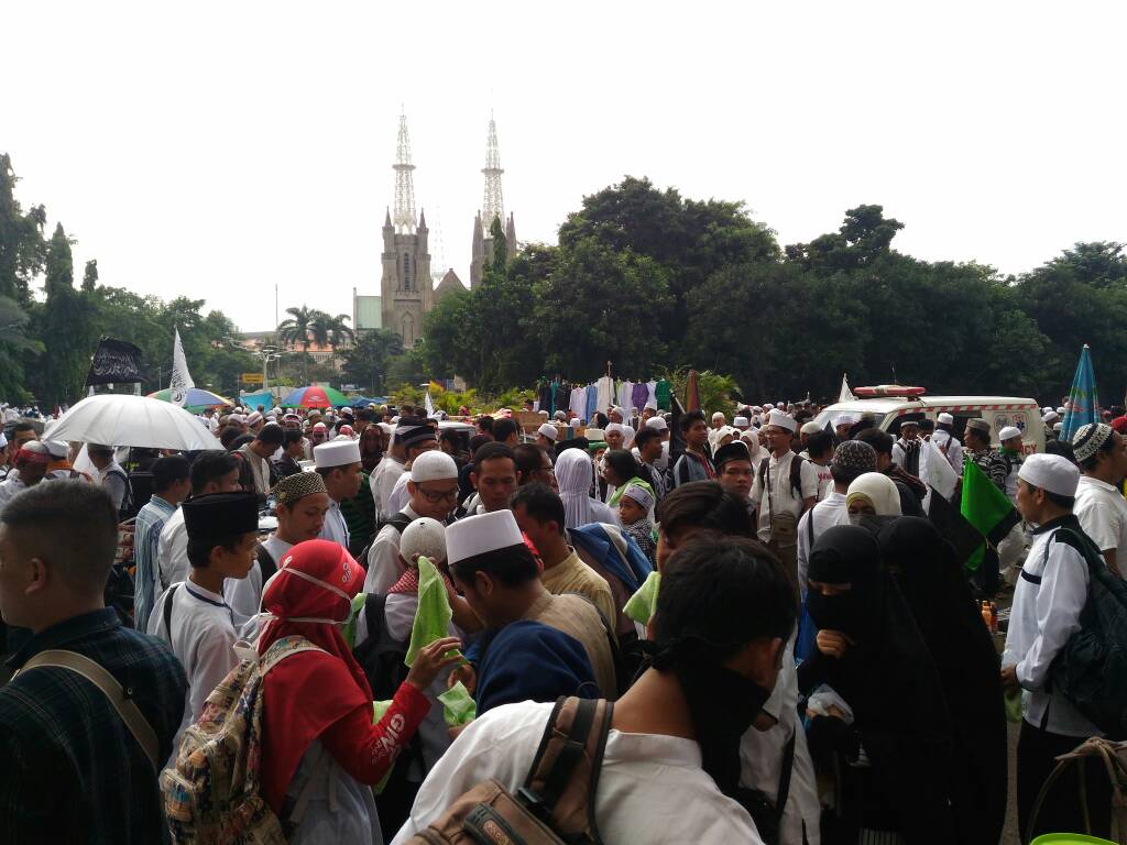 Massa GNPF MUI mulai bergerak ke Gedung Mahkamah Agung