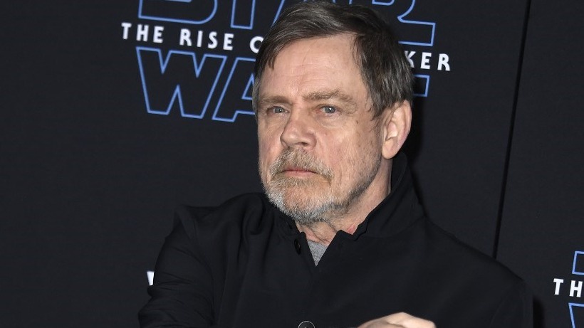 'Star Wars' actor Mark Hamill quits Facebook over dishonest political ads