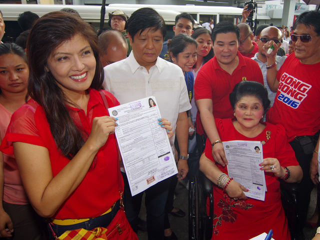 POWER BID. Vice presidential candidate Bongbong Marcos joins Ilocos Norte 2nd District Representative Imelda Marcos and Ilocos Norte Governor Imee Marcos after they file their certificates of candidacy for local elective positions during the 2016 elections. Photo from the Provincial Government of Ilocos Norte