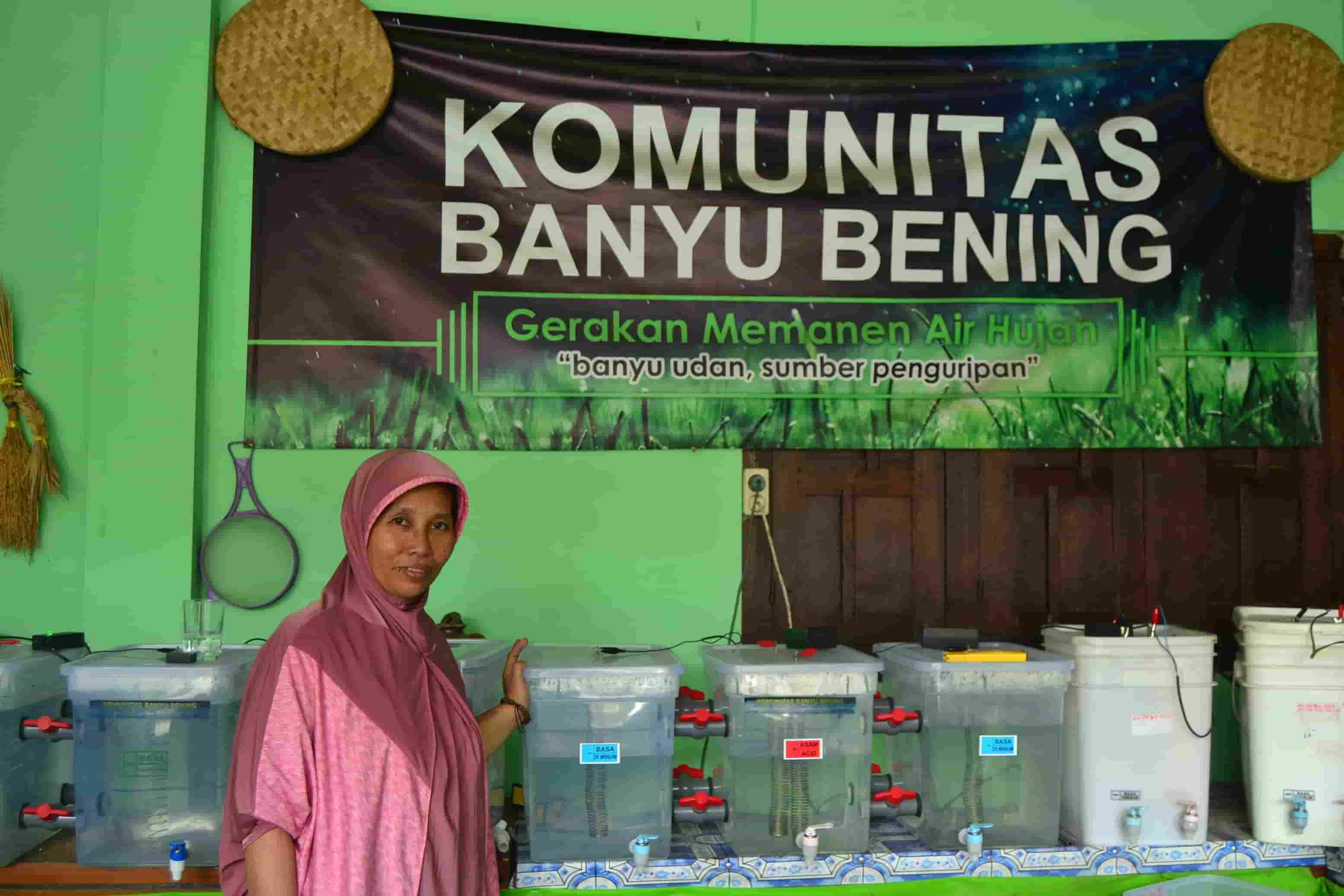 Ibu rumah tangga ini cegah bencana dengan menangkap air hujan