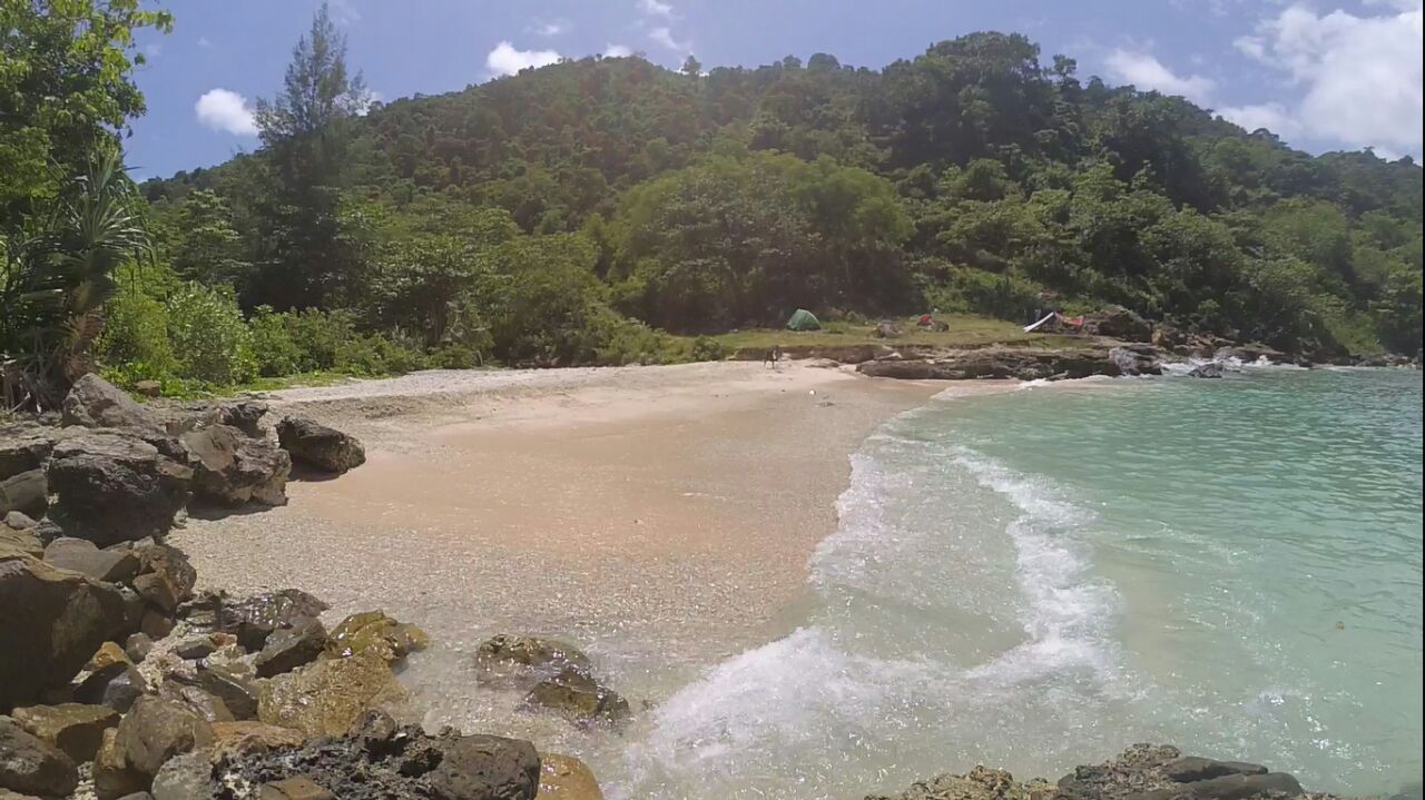 Menikmati eloknya Lhok Mata Ie, pantai tersembunyi di Aceh