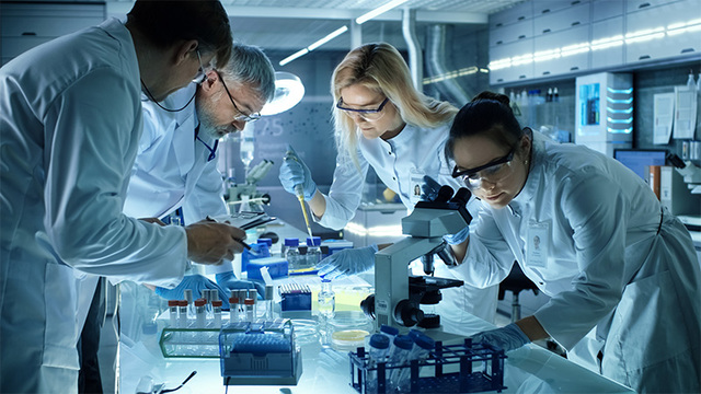 RESEARCH. A team of medical research scientists. Photo from Shutterstock.com 