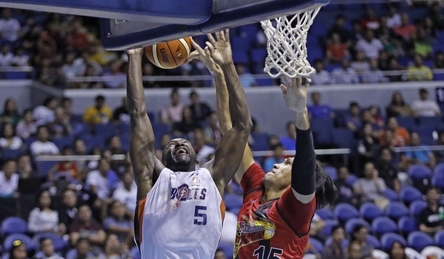 Durnham delivers as Meralco survives Phoenix