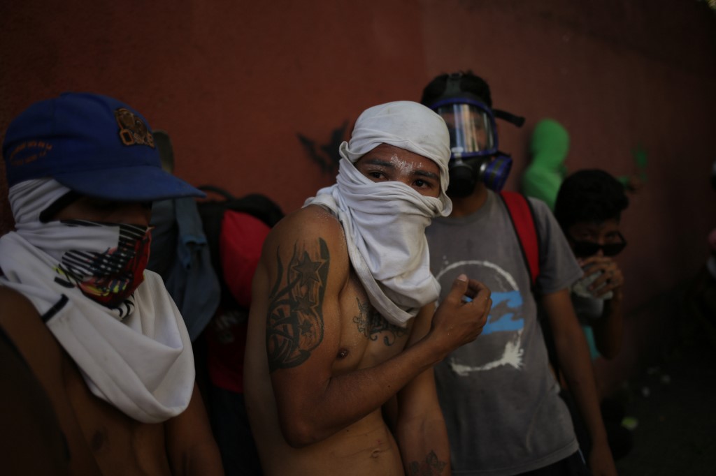 Rioting Breaks Out In Venezuela Amid Attempted Coup   Venezuela Riot April 30 2019 