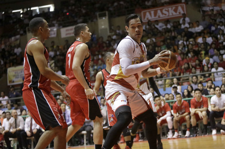 Castro's clutch 4th quarter propels TNT to first PBA PH Cup win