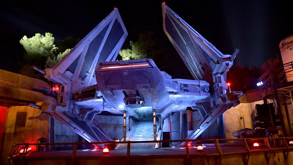 Star Wars theme park opens at Disneyland