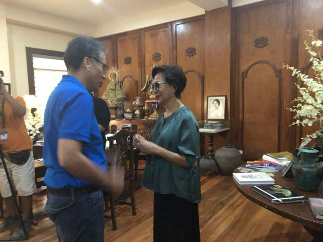 Leyte town mayor backs Roxas' Senate bid: 'He was always there to help'